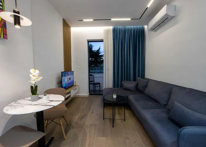 Bliss Modern Retreat 地拉那